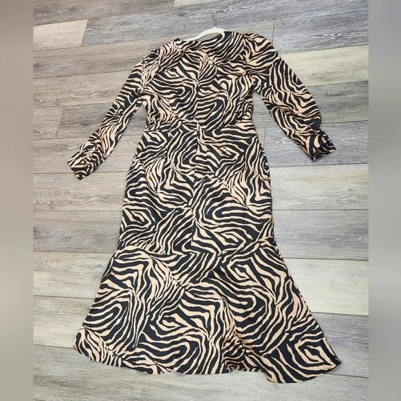Chelsea 28 zebra print long sleeve fitted sexy midi dress - Picture 1 of 11